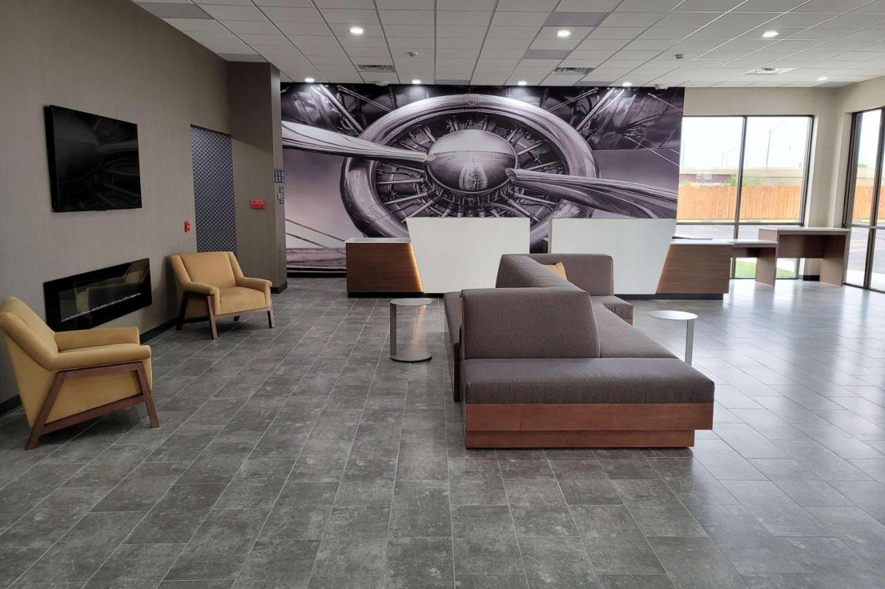 Wingate By Wyndham Wichita Airport Hotell Eksteriør bilde