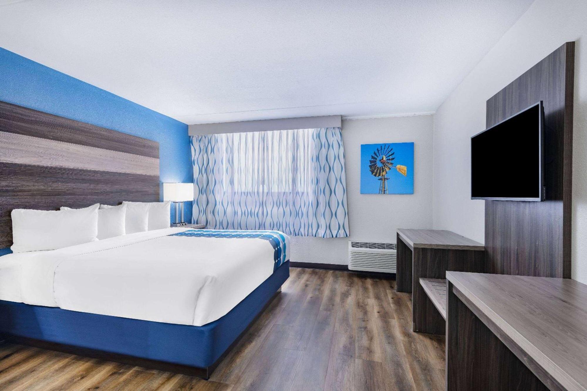Wingate By Wyndham Wichita Airport Hotell Eksteriør bilde