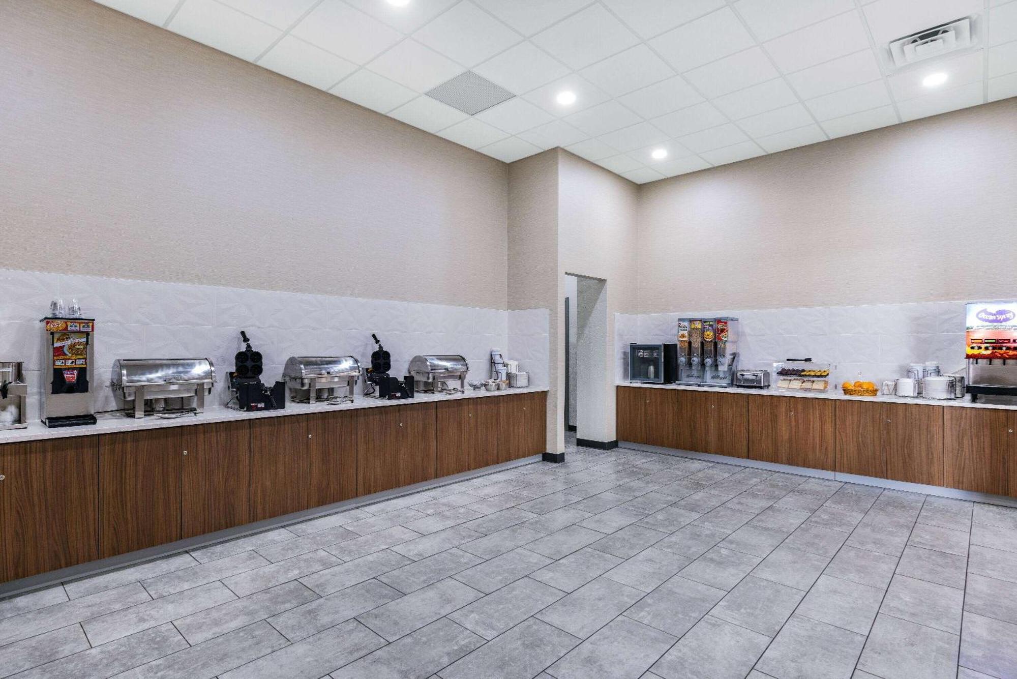 Wingate By Wyndham Wichita Airport Hotell Eksteriør bilde
