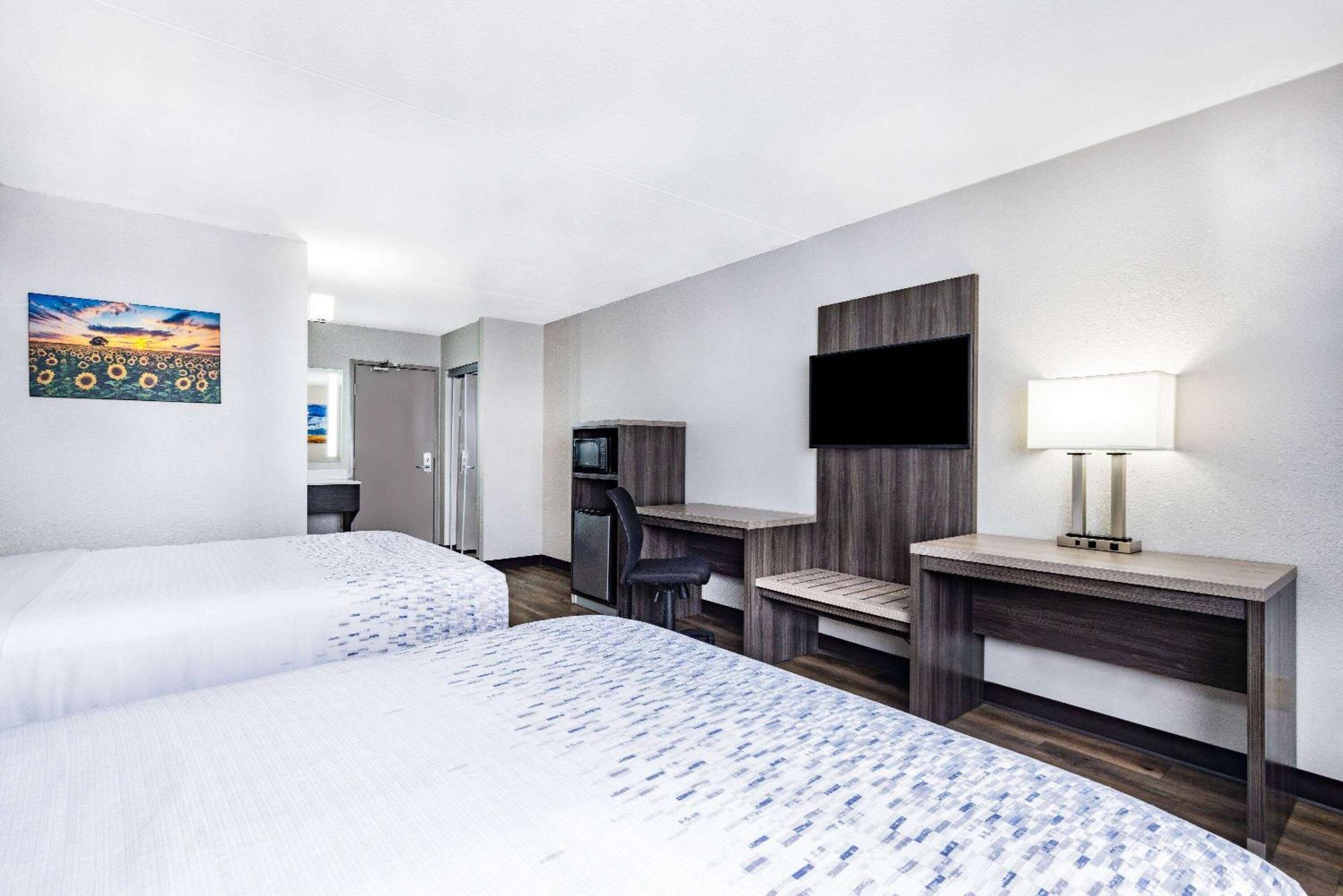 Wingate By Wyndham Wichita Airport Hotell Eksteriør bilde