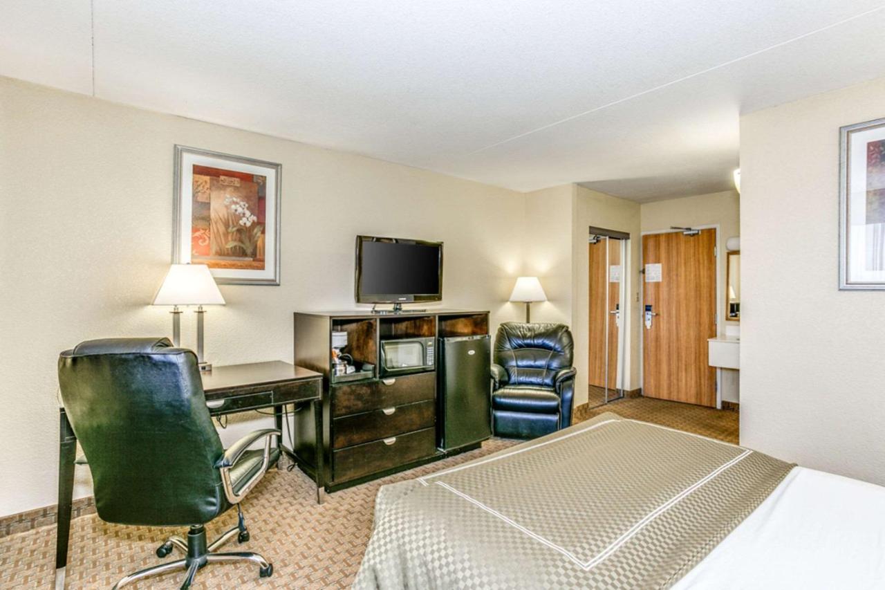 Wingate By Wyndham Wichita Airport Hotell Eksteriør bilde