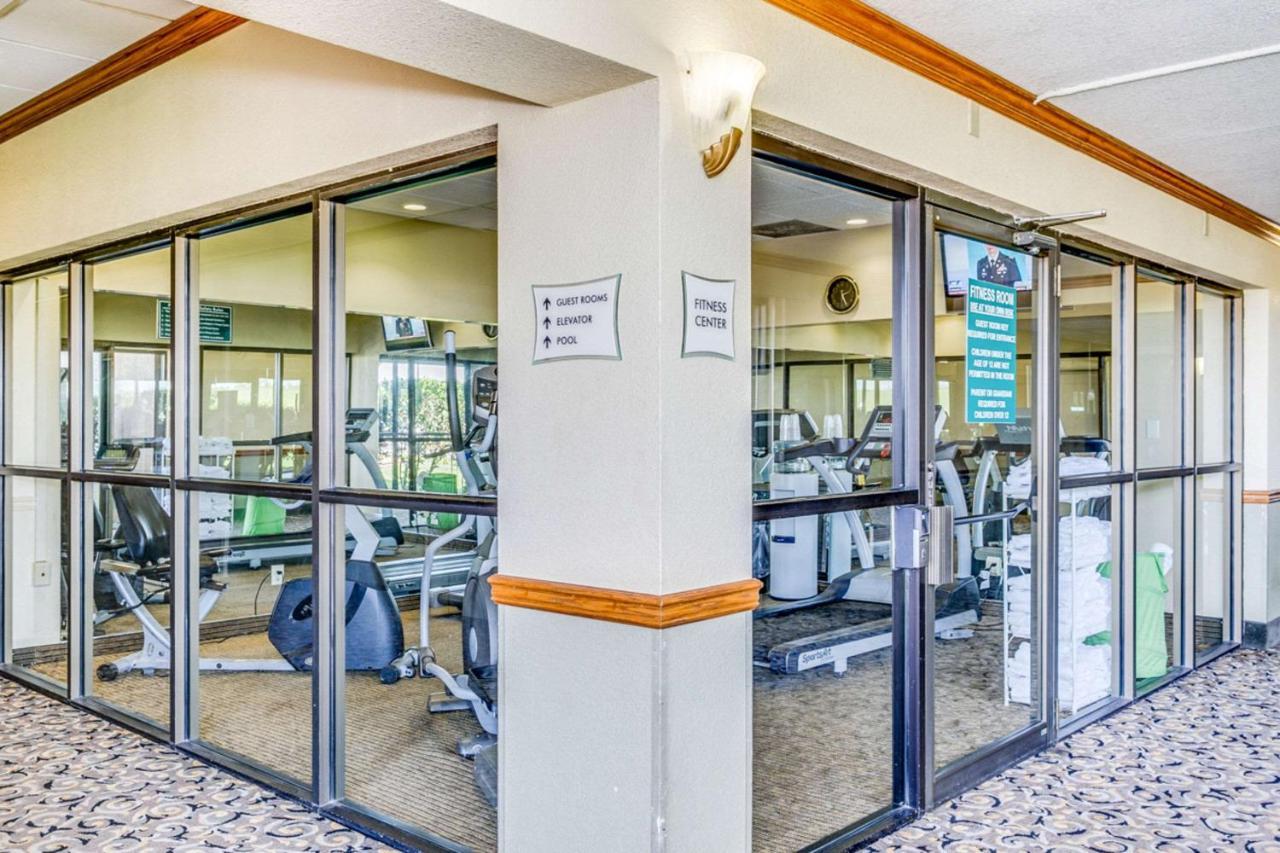 Wingate By Wyndham Wichita Airport Hotell Eksteriør bilde